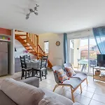Appartement 2* Avec Terrasse Proche Lac, 4 Personnes - Fr-1-319-623 *